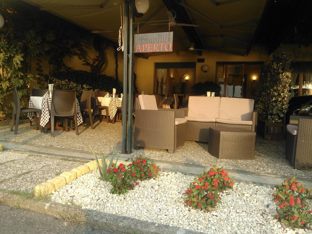 Hotel Milano Iseo Zewnętrze zdjęcie